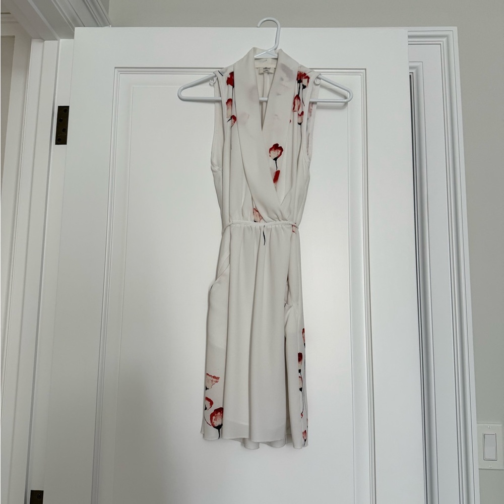 Aritzia Sabine Dress White with Floral Size XXS